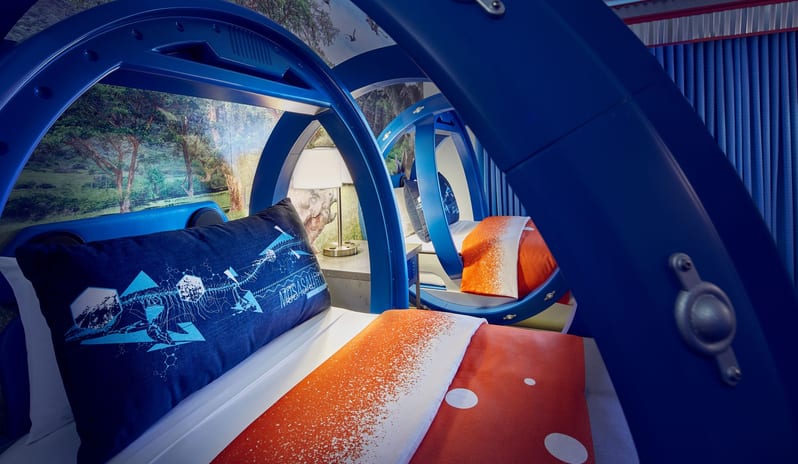 Loews Royal Pacific Universal Orlando - Kids Suites Bed Detail